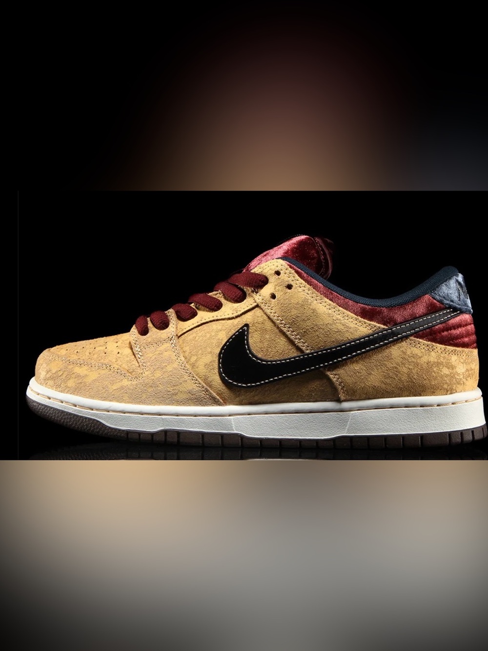 Nike SB Dunk Low Pro City of Cinema Gold Red FZ1278-200 Men's Size 11